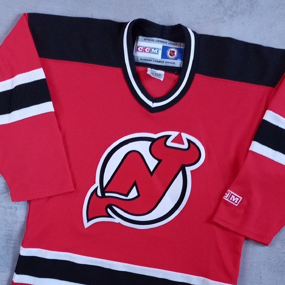Vintage 90s CCM New Jersey Devils Red Hockey Jersey - Picture 2 of 7